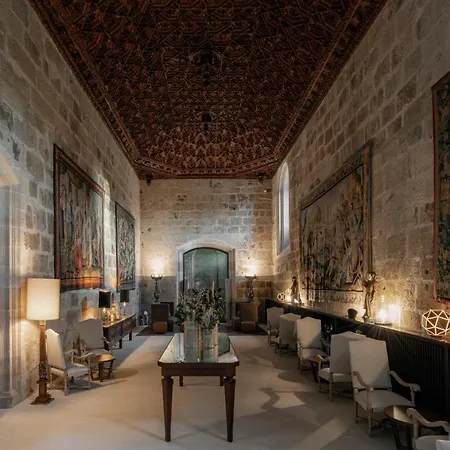 Hotel De Turismo De 5*