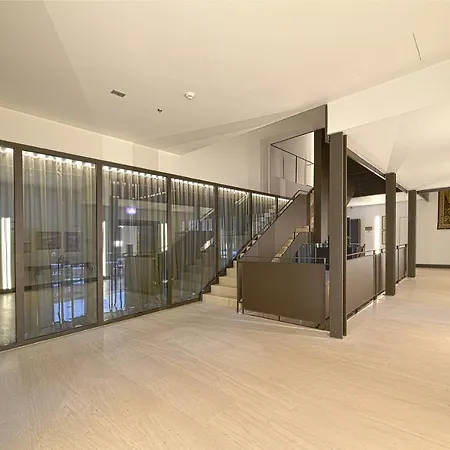Hotel De Turismo De 5*