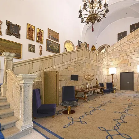 Hotel De Turismo De 5*