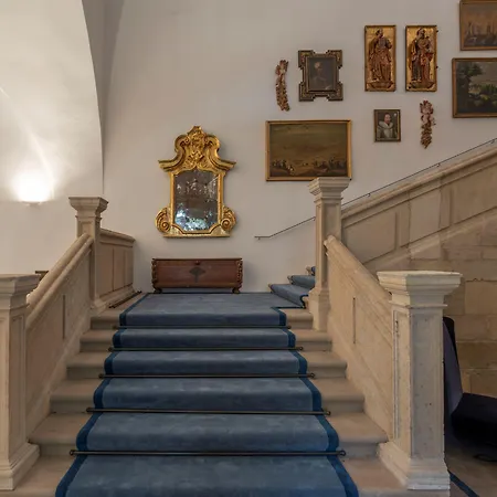 Hotel De Turismo De 5*