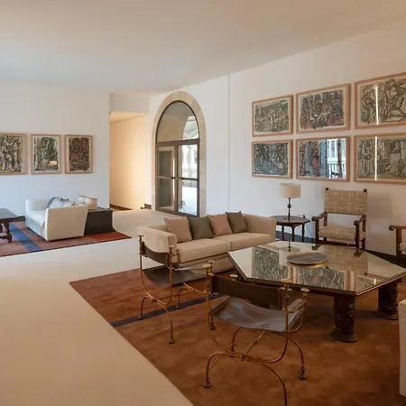 De Turismo De Otel 5*