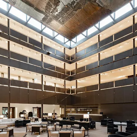 Hotel De Turismo De 5*