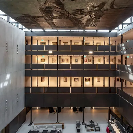 De Turismo De Hotel 5*