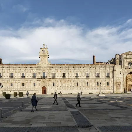 De Turismo De 5* León