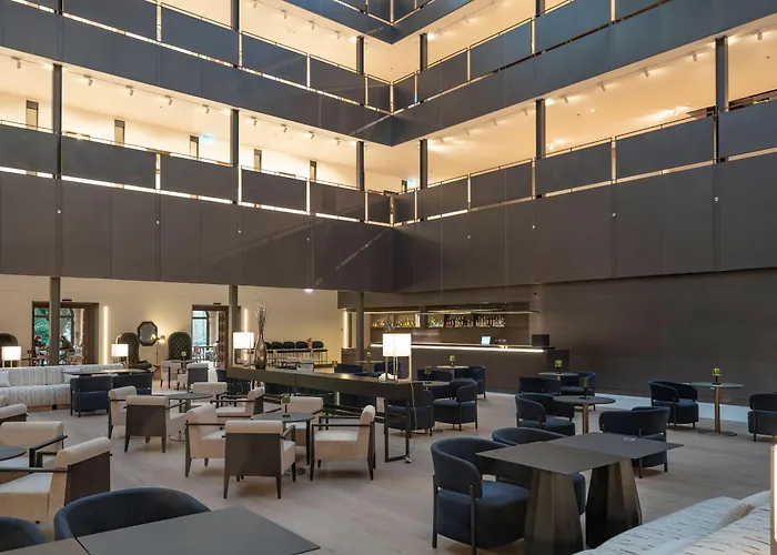 Hotel De Turismo De 5*