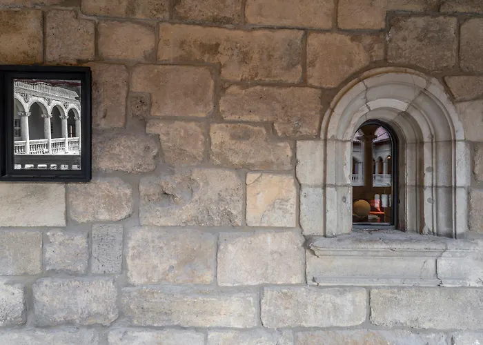 De Turismo De Hotel 5*