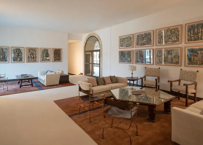 De Turismo De Hotel 5*